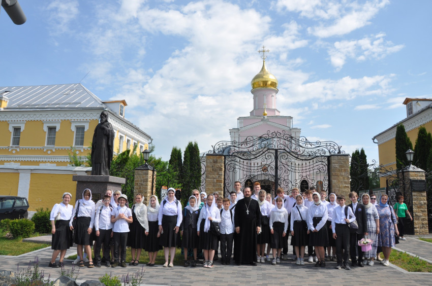 Поездка в Троице-Одигитриевский ставропигиальный женский монастырь Зосимова Пустынь